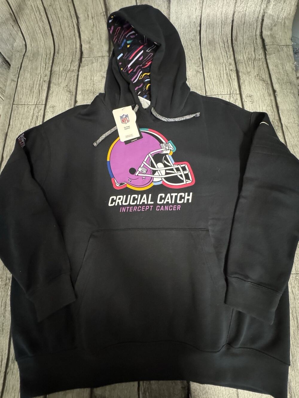 NWT Women’s Nike Cleveland Browns Crucial Catch Hoodie Large Intercept Cancer